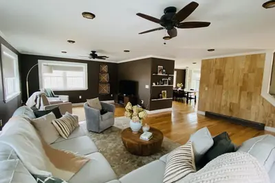 Image de 4br, 3. 5ba Family House Great for Vacationing or Temporary Stays