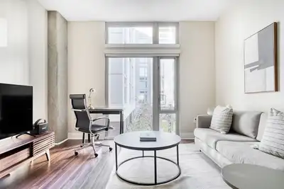 Image de Hip Mission Bay 1br w/ Gym & W/D, walk to Caltrain & Muni, by Blueground