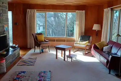 Image de Beautiful entire house close to downtown and beaches