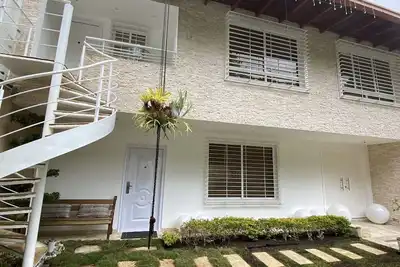 Image de A house with views in Caracas in a safe area Ii