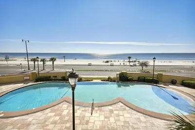 Image de Enjoy Warm Winter Days at Sienna where the Gulf is just steps away.