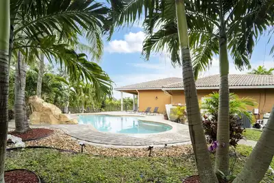 Image de Prodigious 4 Bedroom Villa w\/ Pool
