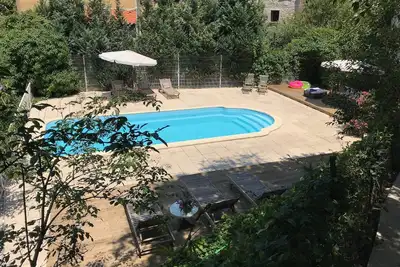 Image de Charmante maison de ville avec piscine