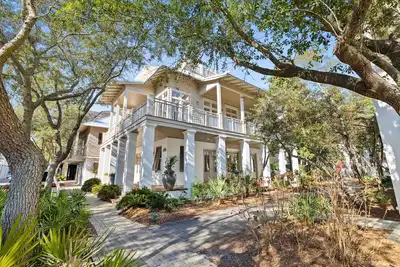 Image de Large Pool, Luxury 6br Home South of 30a on Boardwalk F in Rosemary Beach, 2 Minutes from Dining