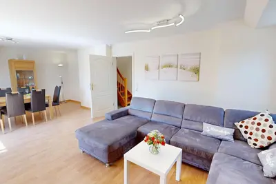 Image de Large vacation apartment for 6 people with balconies and barbecue near the beach