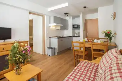 Image de 50m du centre station, balcon, télévision, 19m², Tignes