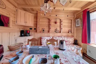 Image de 4ème étage, balcon, télévision, casier à ski, 26m², Les Menuires