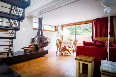 Image de Characterful Semi-Detached House; Enviably Located