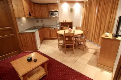 Image de 200m du centre station, 3ème étage, balcon, télévision, 32m², Val Thorens