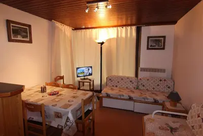 Image de 100m du centre station, balcon, télévision, casier à ski, 35m², Val Thorens