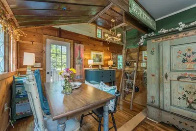 Image de Rustic Cottage in the Woods Close to Tryon Equestrian Center