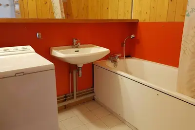 Image de 150m du centre station, étage -1, balcon, parking, télévision, casier à ski, 28m², Les Arcs