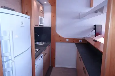50m des commerces, 2ème étage, vue pistes de ski, balcon, télévision, casier à ski, 50m², Les Arcs