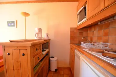 Image de À 10m des pistes de ski, 10ème étage, vue montagne, balcon, télévision, casier à ski, 40m²
