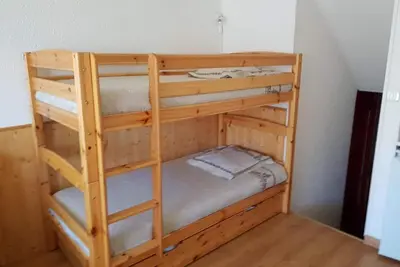 Image de À 10m des pistes de ski, 4ème étage, vue station, balcon, télévision, casier à ski, 24m²