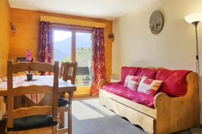 Image de 350m du centre station, 1er étage, balcon, casier à ski, 32m², Méribel-Mottaret