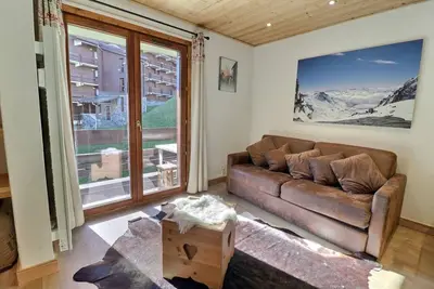 Image de 350m du centre station, 1er étage, balcon, cheminée ou poêle à bois, 45m², Méribel-Mottaret
