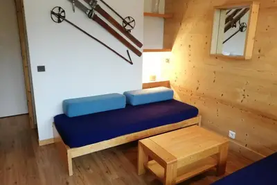 Image de 1er étage, vue pistes de ski, balcon, télévision, casier à ski, 27m², Valmorel