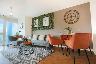 Image de Stylish City Centre Flat • Balcony • Free Parking
