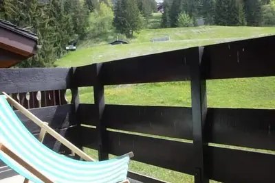 Image de 100m des commerces, 3ème étage, balcon, télévision, casier à ski, 27m², Valmorel