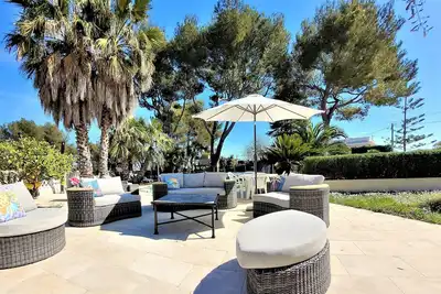 Image de Propriete Familiale 200 m² sur 6000 m Piscine, terrain de boules, jeux d'enfants