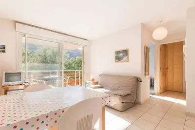 Image de 200m du centre station, 2ème étage, balcon, télévision, casier à ski, 34m², Serre Chevalier
