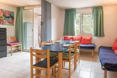 Image de 200m du centre station, 1er étage, balcon, parking, télévision, casier à ski, 30m², Serre Chevalier