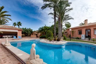 Image de Homerez - Villa charmante à Torrevieja avec piscine privée