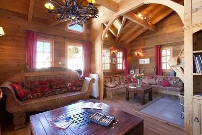 Image de Chalet, 200m du centre station, remise en forme, sauna, terrasse, balcon, cheminée ou poêle à bois