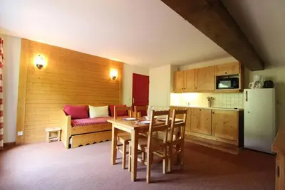 Image de 150m des commerces, 3ème étage, remise en forme, piscine, balcon, télévision, casier à ski, 38m²