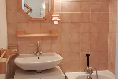 Image de 200m des commerces, 4ème étage, balcon, télévision, casier à ski, 27m², Flaine