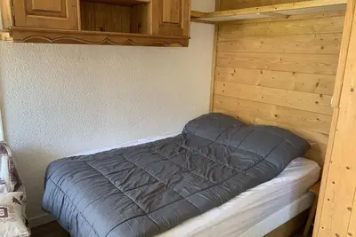 Image de 300m des commerces, 3ème étage, vue montagne, balcon, télévision, casier à ski, 25m², Les Menuires