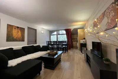 Image de 5ème étage, balcon, télévision, casier à ski, 56m², Brides Les Bains