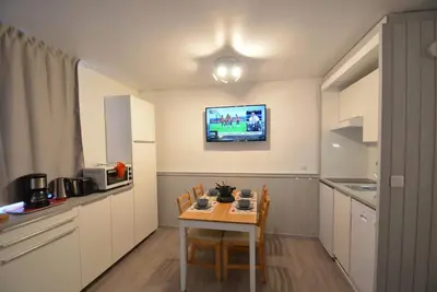 Image de À 10m des pistes de ski, 1er étage, vue pistes de ski, balcon, casier à ski, 25m², Les Menuires