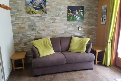 Image de 200m des commerces, 2ème étage, parking, télévision, casier à ski, 24m², Valloire