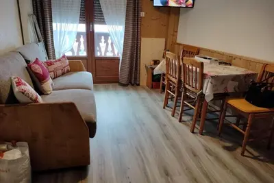 Image de Centre station, 1er étage, balcon, parking, télévision, casier à ski, 31m², Valloire