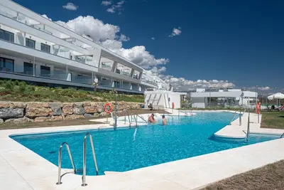 Image de Via Celere 2352 pool, golf & sea