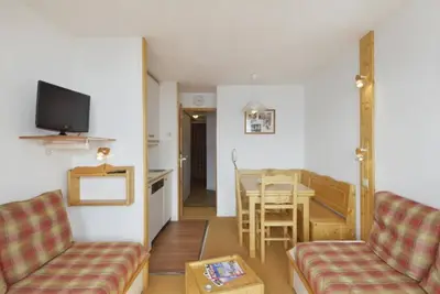 Image de Pied des pistes de ski, 4ème étage, vue pistes de ski, balcon, télévision, casier à ski, 30m²