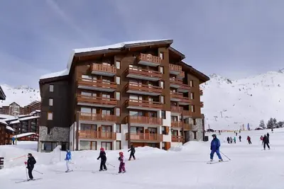 Image de 100m du centre station, Rez-de-chaussée, vue pistes de ski, terrasse, télévision, 28m², La Plagne