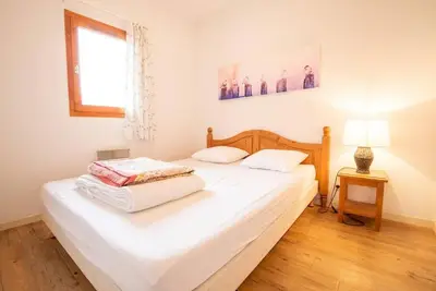 Image de Wifi, à 200m des pistes de ski, 1er étage, vue montagne, balcon, télévision, casier à ski, 49m²