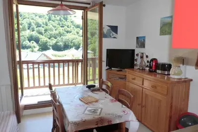 Image de 1er étage, balcon, parking, casier à ski, 28m², Valloire