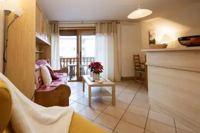 Image de 100m des commerces, 2ème étage, balcon, casier à ski, 38m², Valloire