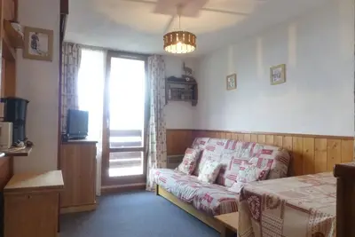 Image de À 10m des pistes de ski, 1er étage, balcon, télévision, casier à ski, 24m², Peisey-Vallandry