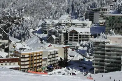 Image de À 150m des pistes de ski, 4ème étage, vue pistes de ski, balcon, télévision, 26m², Gourette