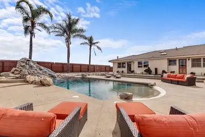Image de Slo Living At The Gateway To Edna Valley.