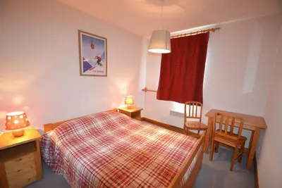 Image de 110m des commerces, 2ème étage, balcon, télévision, casier à ski, 61m², Saint Martin de Belleville