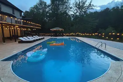 Image de The Luxury modern home with pool