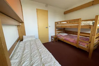 Image de À 10m des pistes de ski, 6ème étage, vue vallée, balcon, télévision, casier à ski, 18m²
