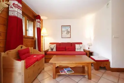 Image de Rez-de-chaussée, vue montagne, piscine, balcon, parking, télévision, casier à ski, 35m², Les Houches
