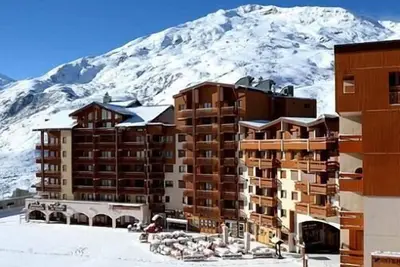 Image de Pied des pistes de ski, 5ème étage, vue montagne\/montagne, balcon, télévision, casier à ski, 24m²